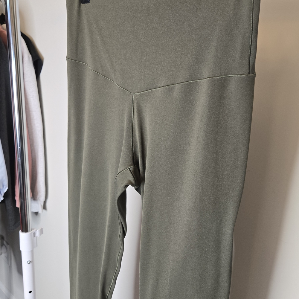 Offline By Aerie Real Me 7/8 High-Rise Legging Olive Grenn Leggings Size Large - Picture 5 of 10